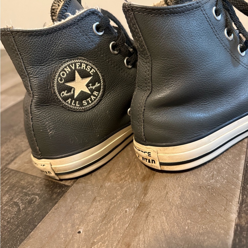 Converse Chuck Taylor‎ Hi Black Faux Leather Fur Lined 7 - Picture 4 of 8